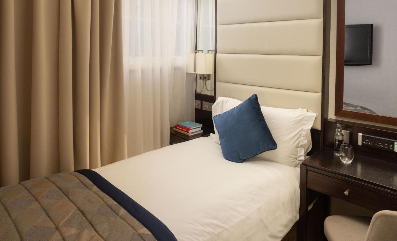 Montcalm Brewery Townhouse Hotel Londen Buitenkant foto A single bed